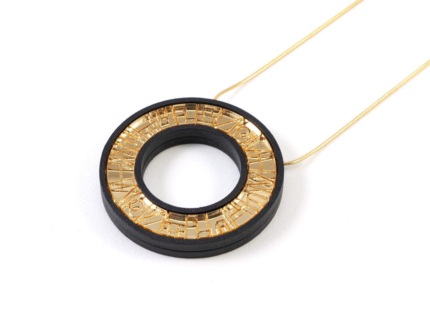 FORM065 PELOTA Necklace - Gold