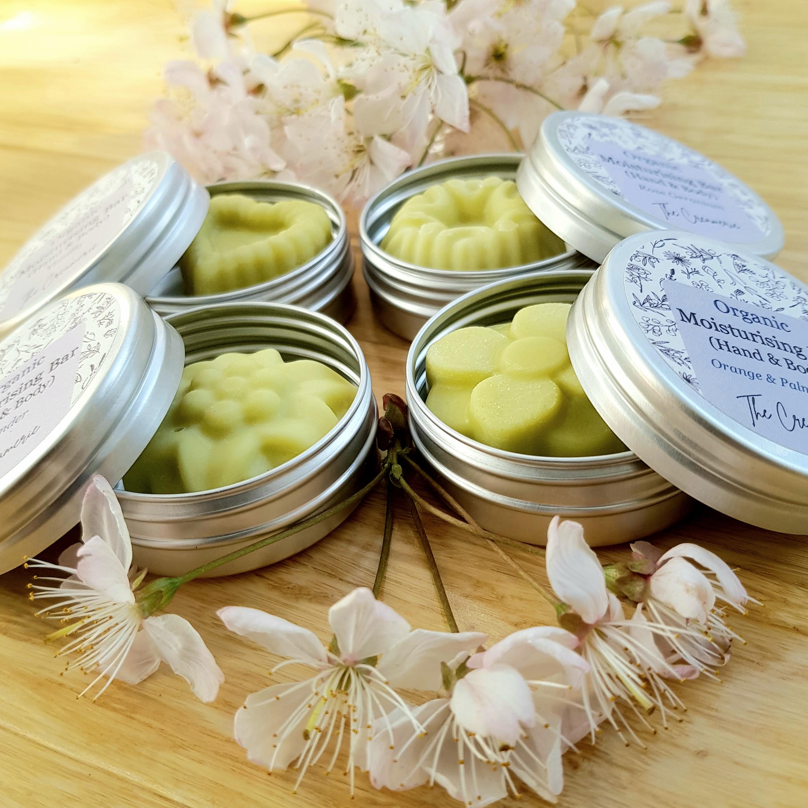 Set of organic and plastic-free moisturising bars