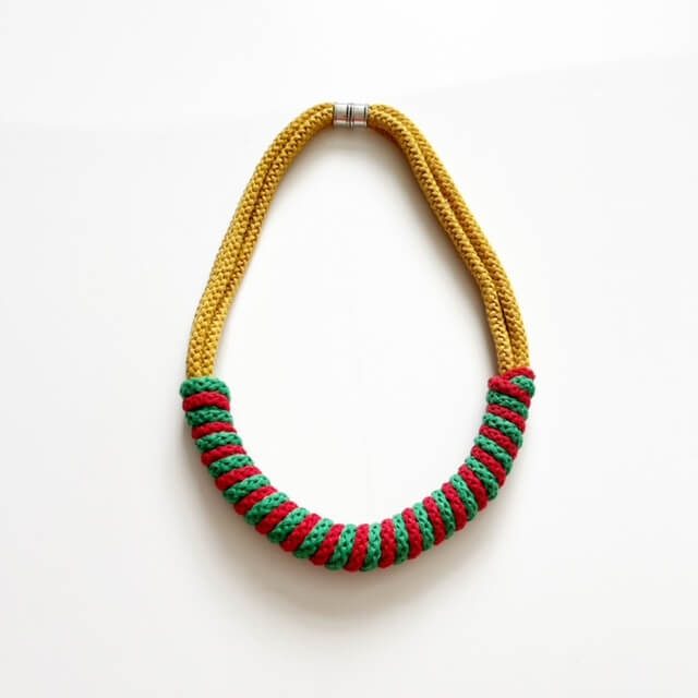 Mixed colours Cotton Necklace finished with magnetic closure