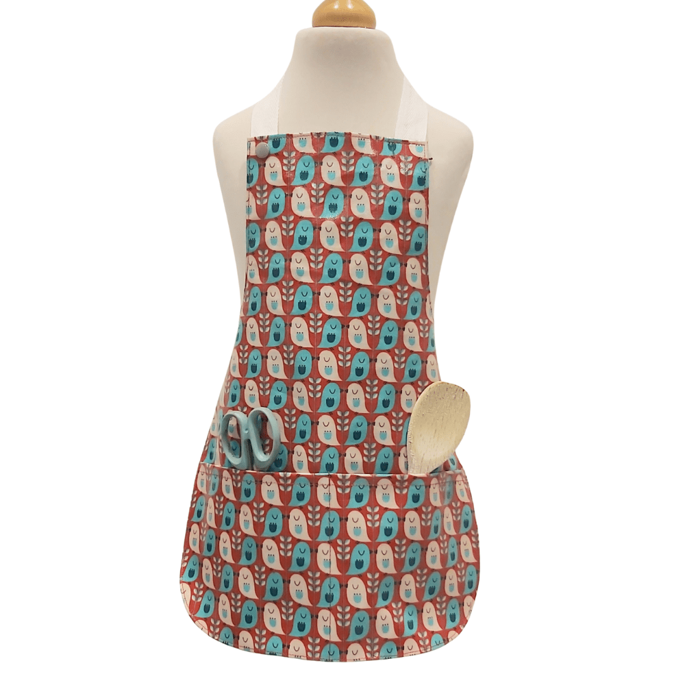 Child's apron with pockets - waterproof, wipeable
