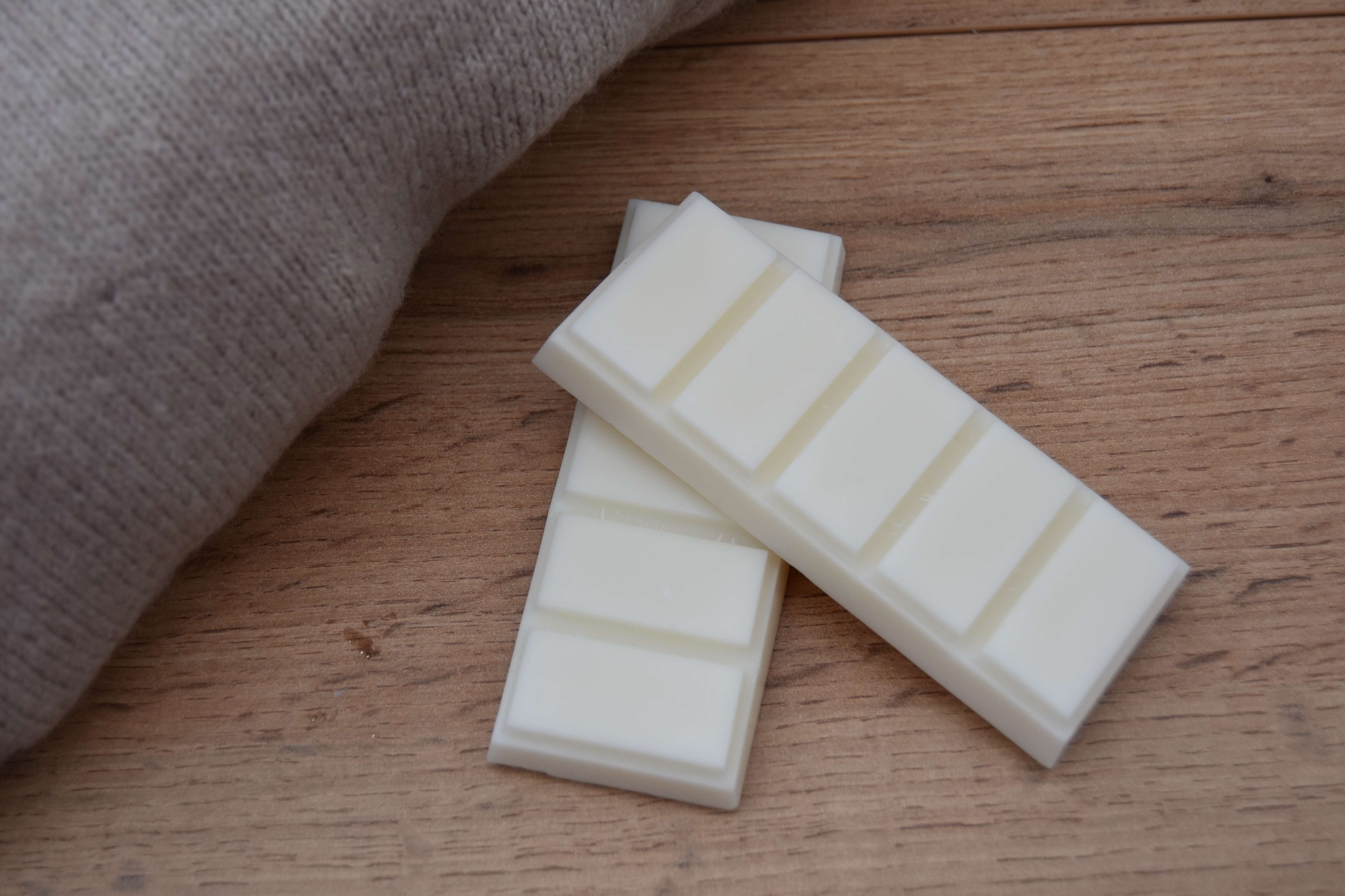 Fresh Linen Soy Wax Snap Bar