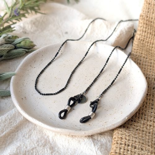 Kodes-Morse-Black-Cylinder-Bead-Glasses-Chain-001-square Kodes