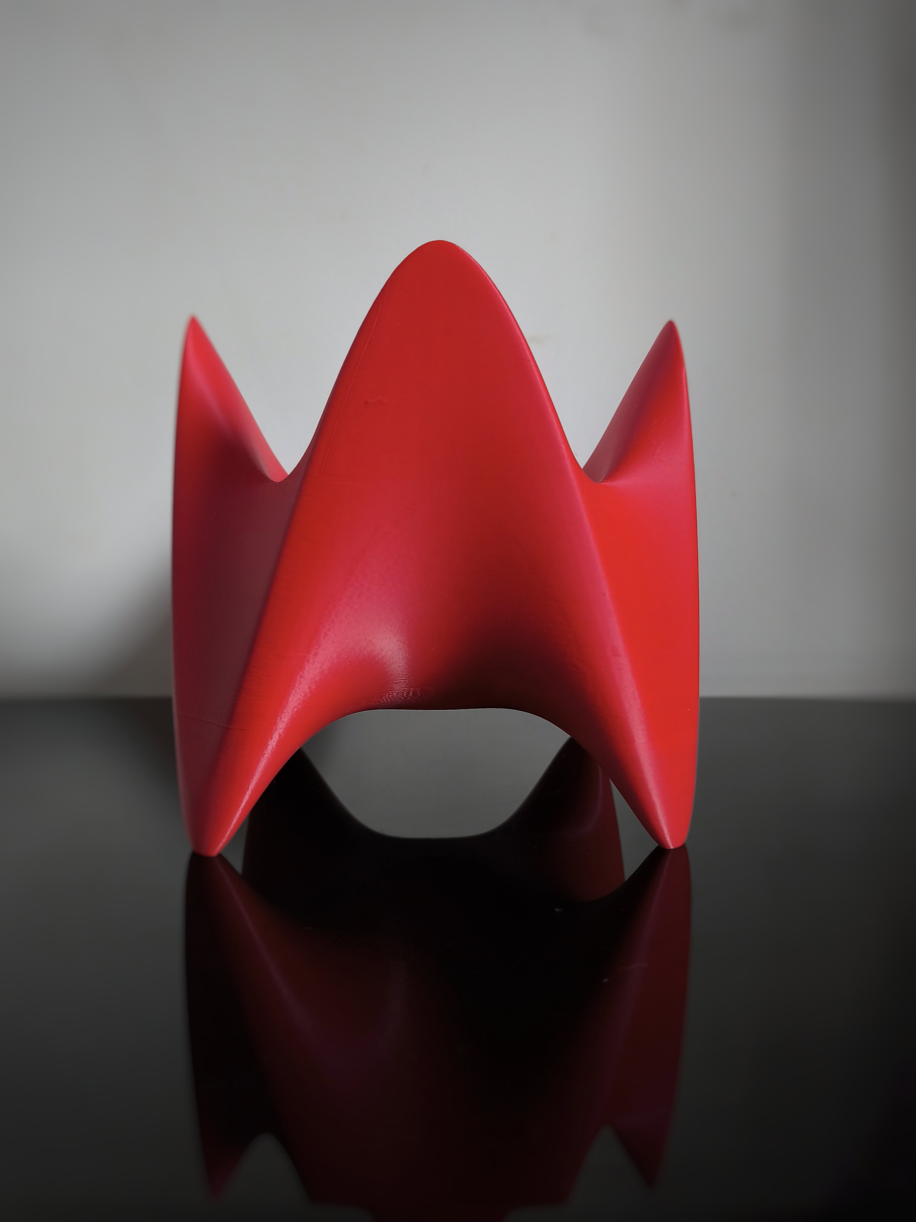 "Crown Vase" - Vase Sculpture